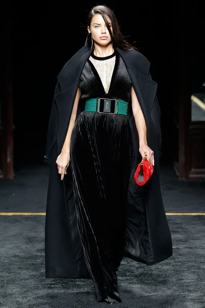 Look 54
